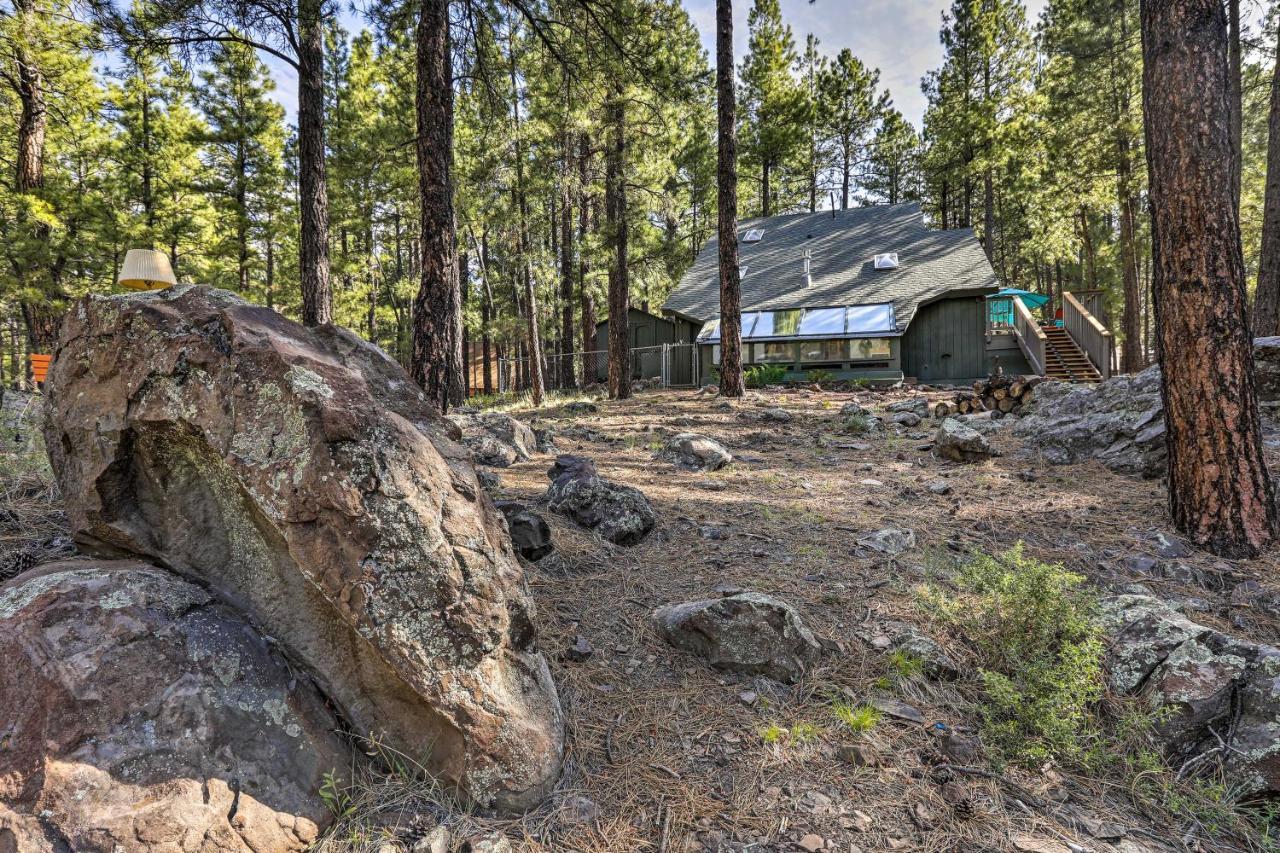 Woodsy Flagstaff Hideaway With Deck And Sunroom! Mountainaire Exterior photo